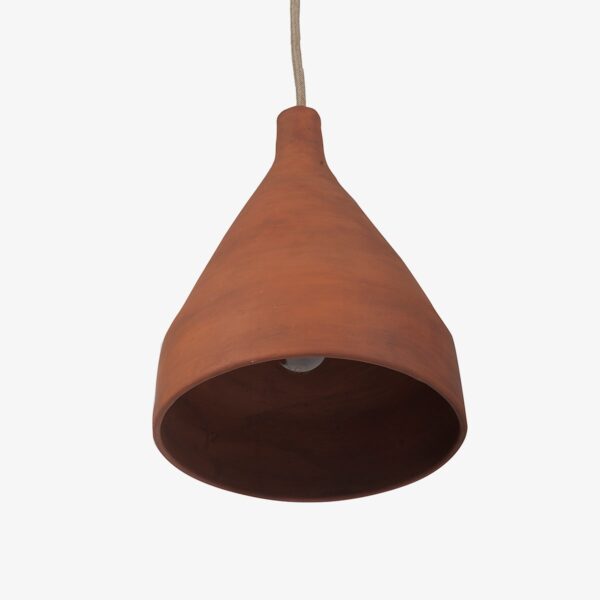 Lámpara de barro artesanal con forma de campana