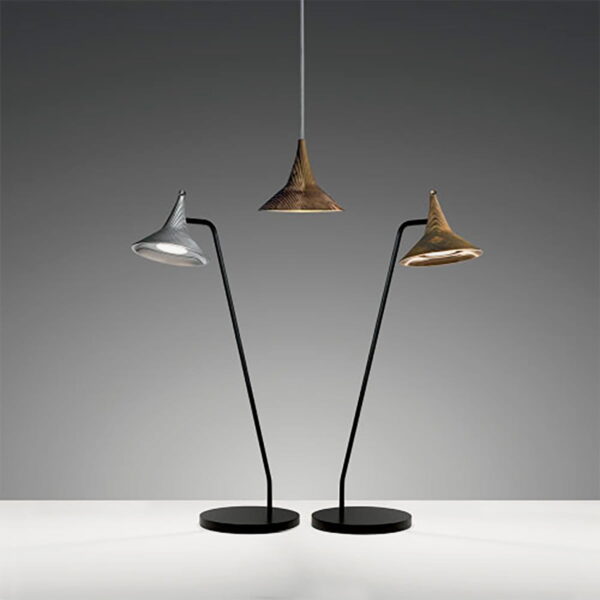 Lámpara sobremesa Unterlinden latón Artemide-340
