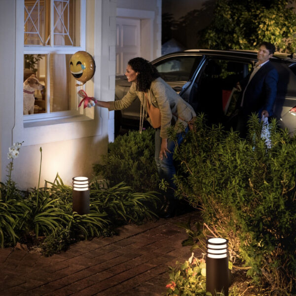 Lucca HUE exterior pedestal